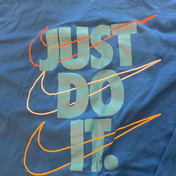 Nike Tee size XL - Picture 2 of 5
